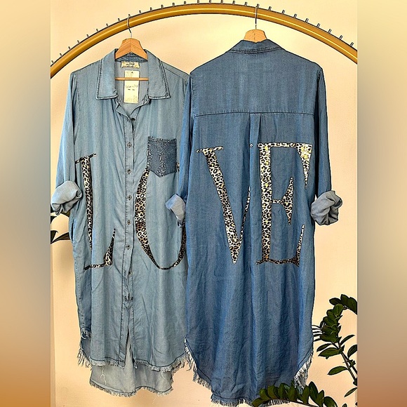 Dresses & Skirts - Made in Italy Midi Dress